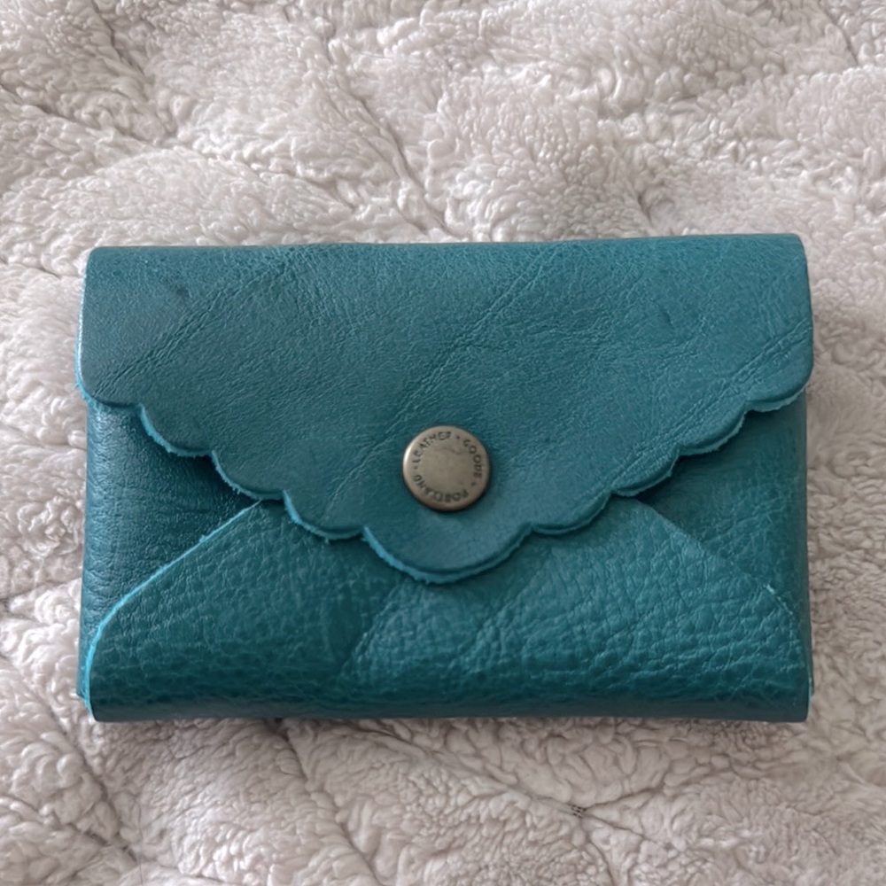 Portland Leather Goods Daisy Plus